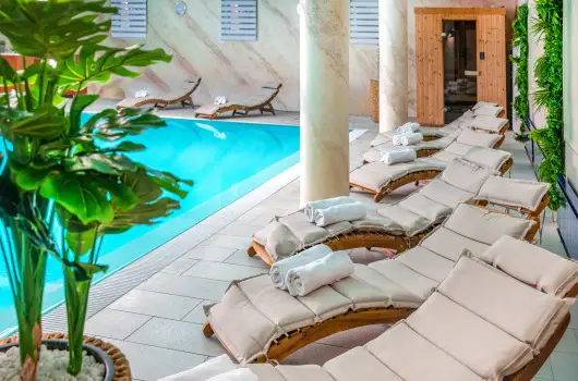 Hotel Kiss - Oktber 23.