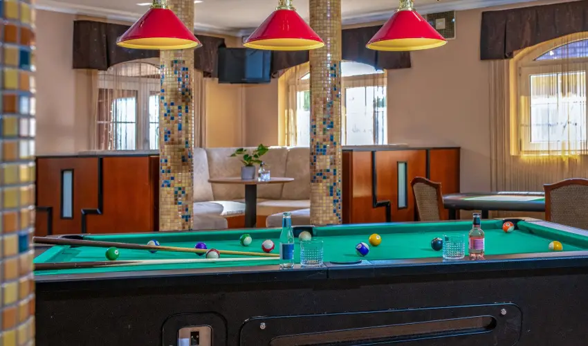 Hotel Kiss Tata - Oktber 23.