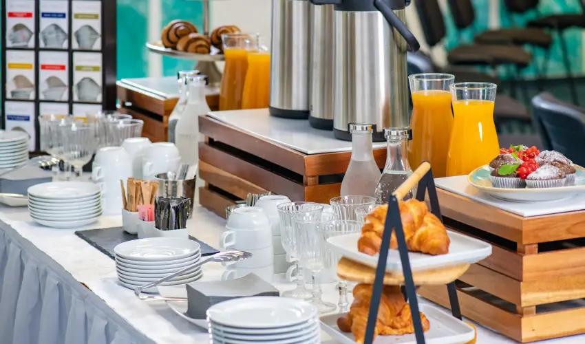 Hotel Kiss Tata - Oktber 23.