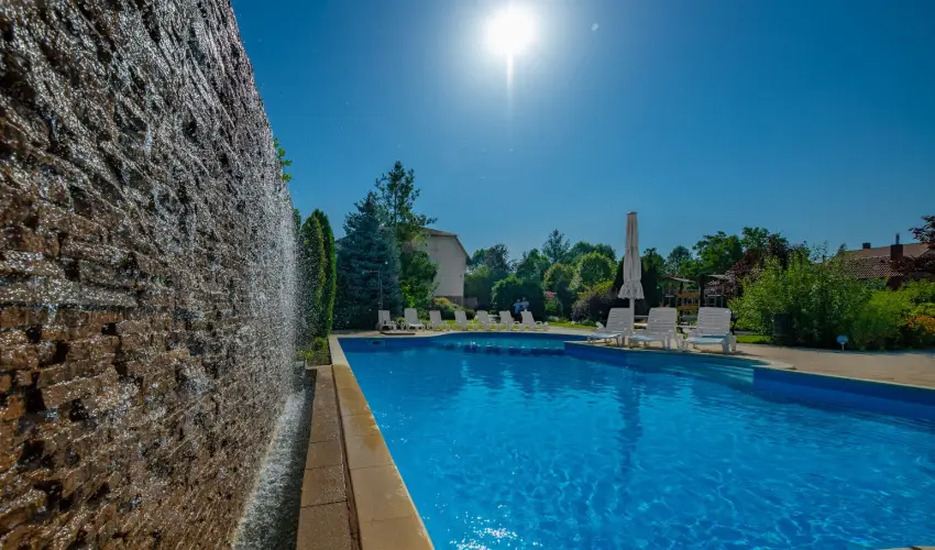 Hotel Kiss Tata - Oktber 23.