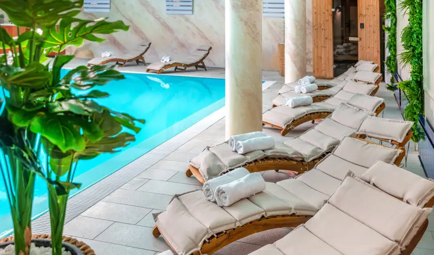 Hotel Kiss Tata - Oktber 23.