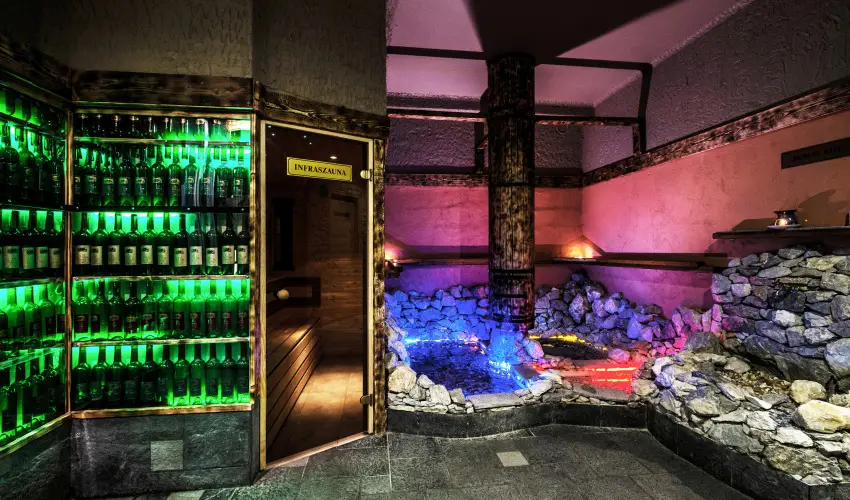 Hotel Korona Wellness, Rendezvny & Borhotel Eger Eger - Oktber 23. (min. 3 j)