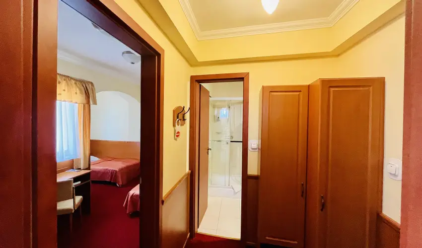 Hotel Korona Wellness, Rendezvny & Borhotel Eger Eger - Oktber 23. (min. 3 j)