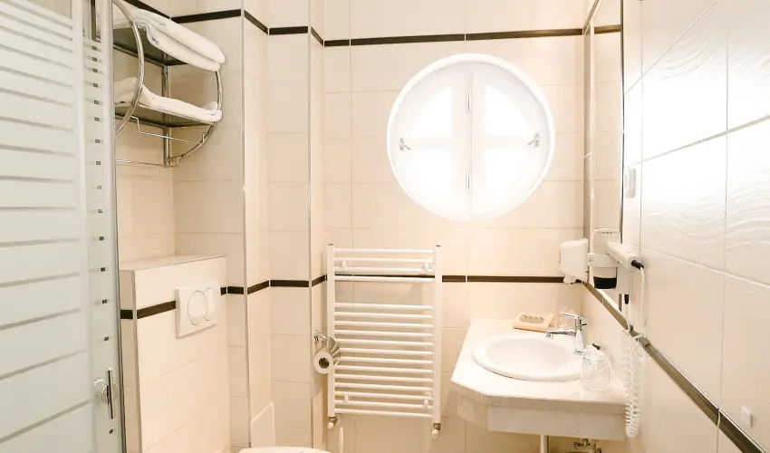 Hotel Korona Wellness, Rendezvny & Borhotel Eger Eger - Oktber 23. (min. 3 j)