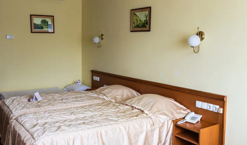 Hotel Korona Wellness, Rendezvny & Borhotel Eger Eger - Oktber 23. (min. 3 j)