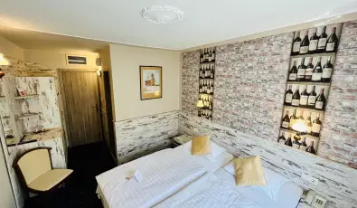 Hotel Korona Wellness, Rendezvny & Borhotel Eger Eger