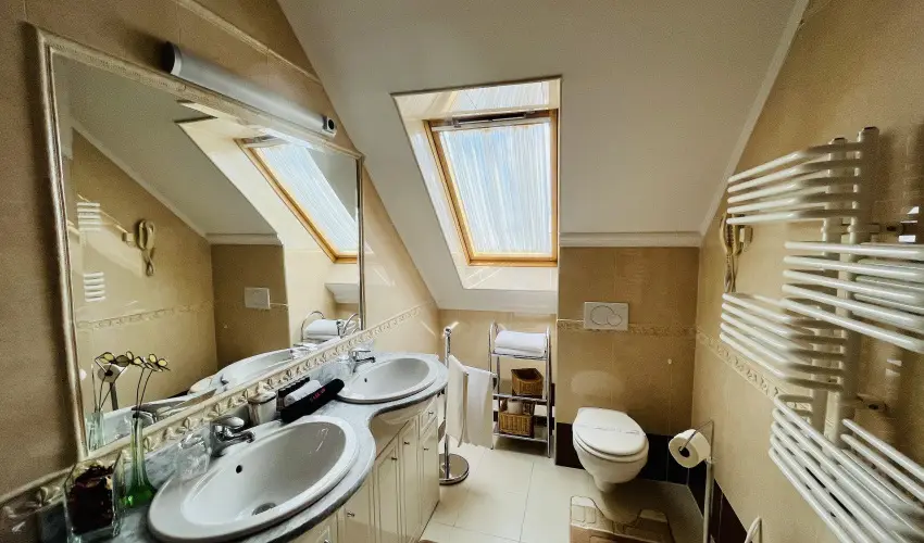 Hotel Korona Wellness, Rendezvny & Borhotel Eger Eger - Oktber 23. (min. 3 j)