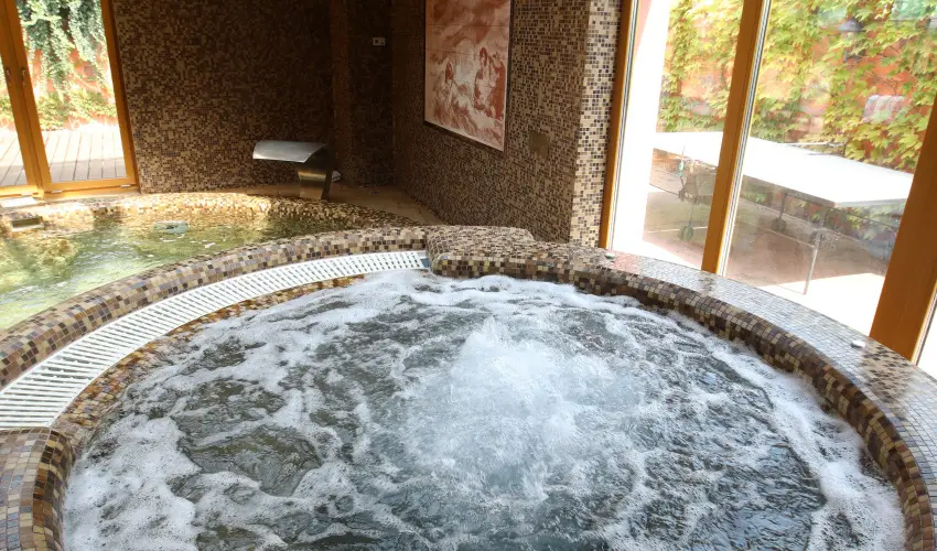 Hotel Laroba Alsrs - Oktber 23. (min. 2 j)