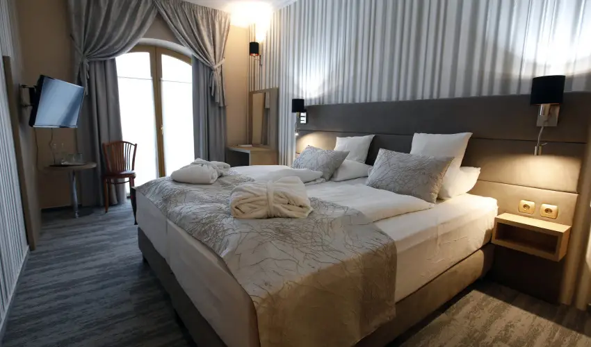 Hotel Laroba Alsrs - Oktber 23. (min. 2 j)