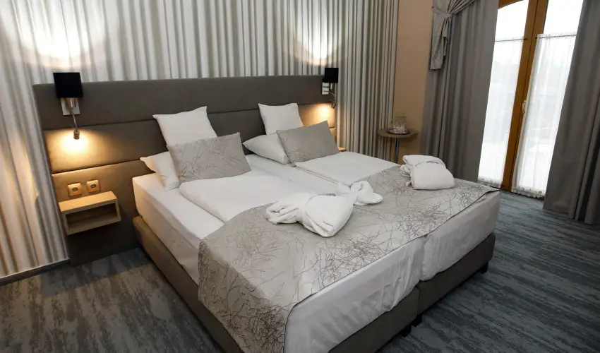 Hotel Laroba Alsrs - Oktber 23. (min. 2 j)