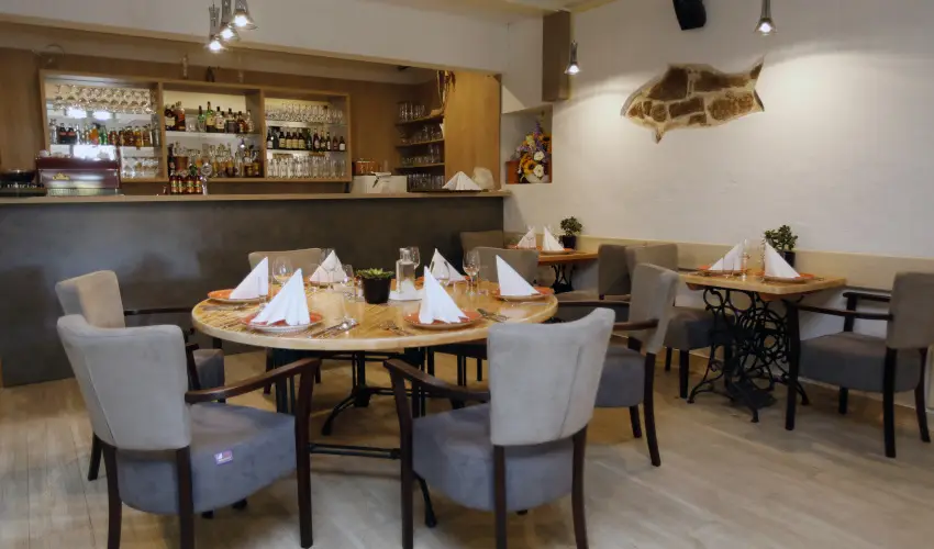 Hotel Laroba Alsrs - Oktber 23. (min. 2 j)