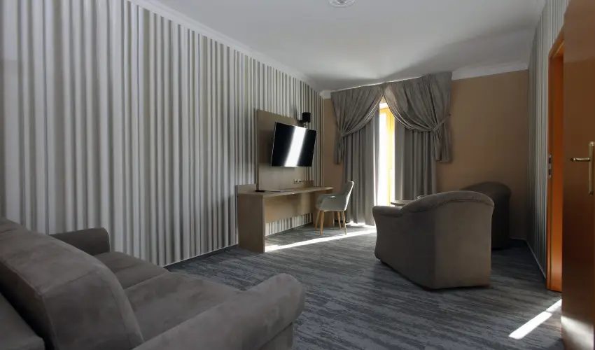 Hotel Laroba Alsrs - Oktber 23. (min. 2 j)