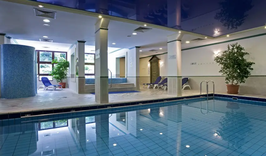 Hotel Lvr Sopron - Oktber 23.  (min. 2 j)