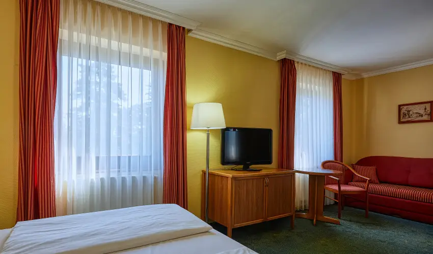 Hotel Lvr Sopron - Oktber 23.  (min. 2 j)