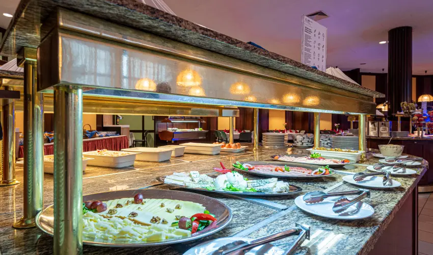 Hotel Lvr Sopron - Oktber 23.  (min. 2 j)