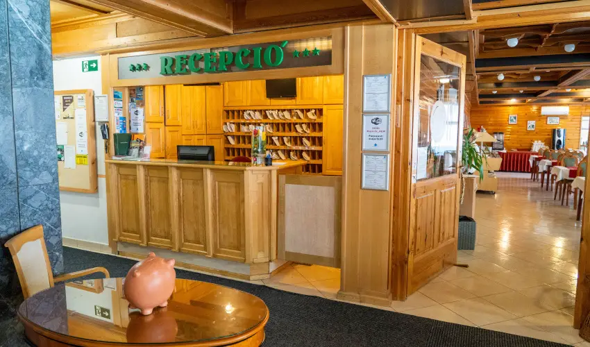 Majerik Hotel Hvz - Oktber 23.