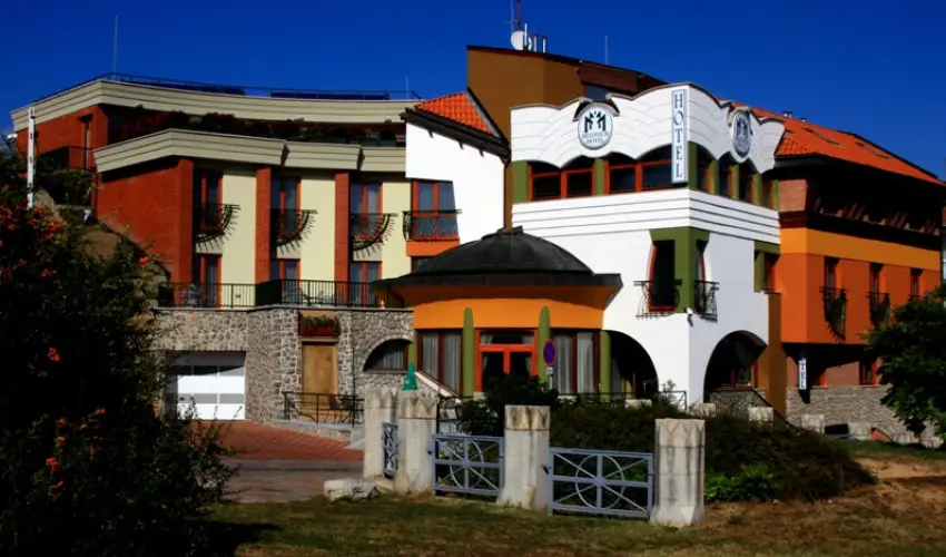 Sndor Hotel Pcs - Oktber 23. 