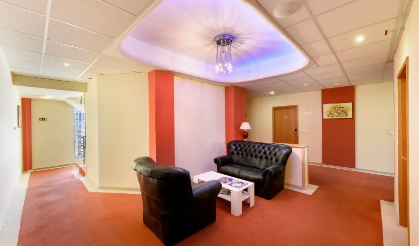 Hotel Ngy vszak Hajdszoboszl - Oktber 23. (min. 2 j)