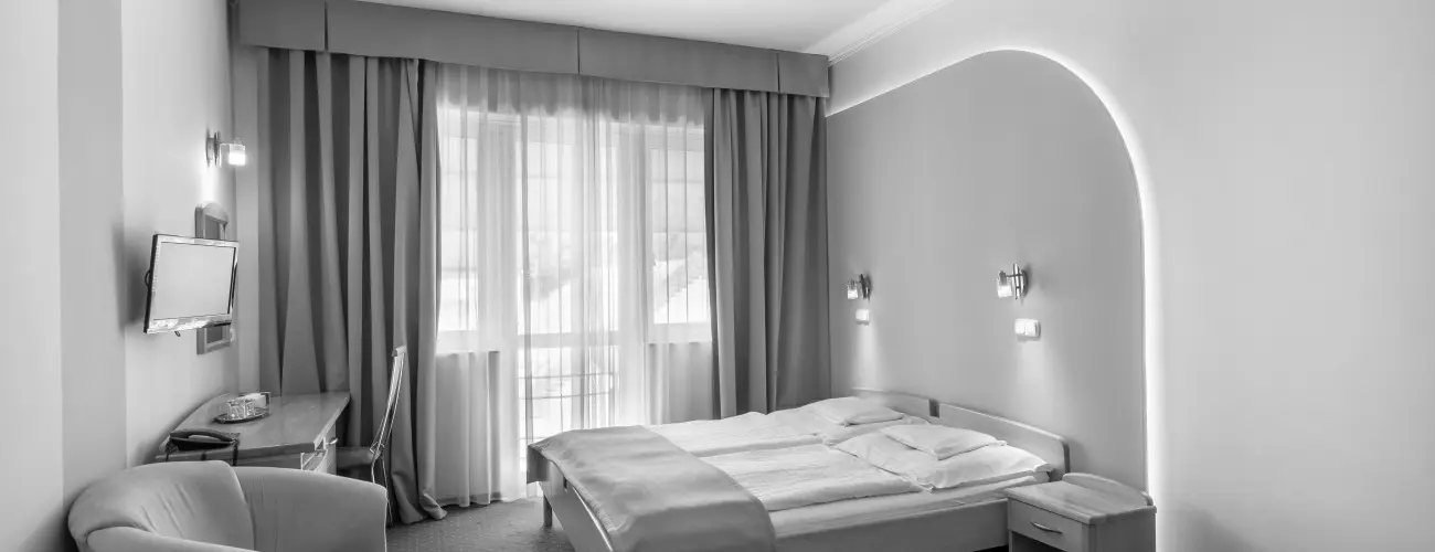 Hotel Ngy vszak Hajdszoboszl - Oktber 23. (min. 2 j)