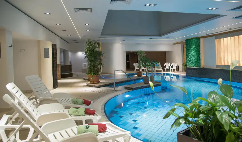 Palace Hotel  Hvz - Oktber 23. - teljes elrefizetssel