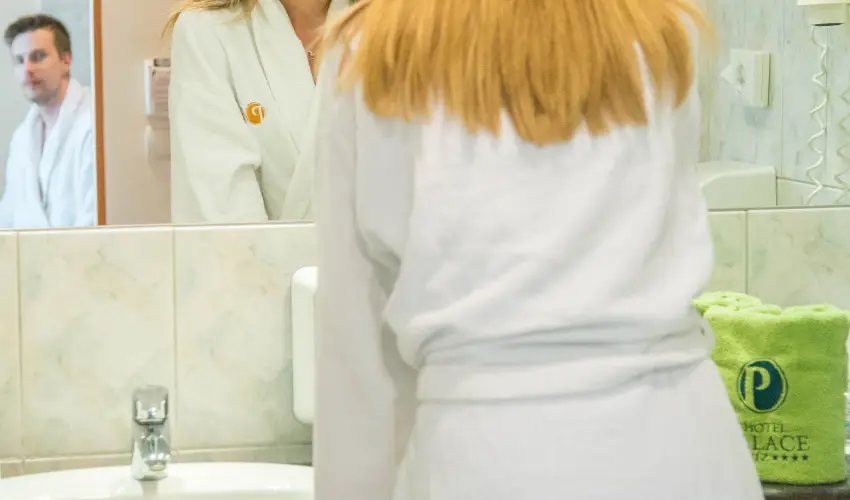 Palace Hotel  Hvz - Oktber 23. - teljes elrefizetssel