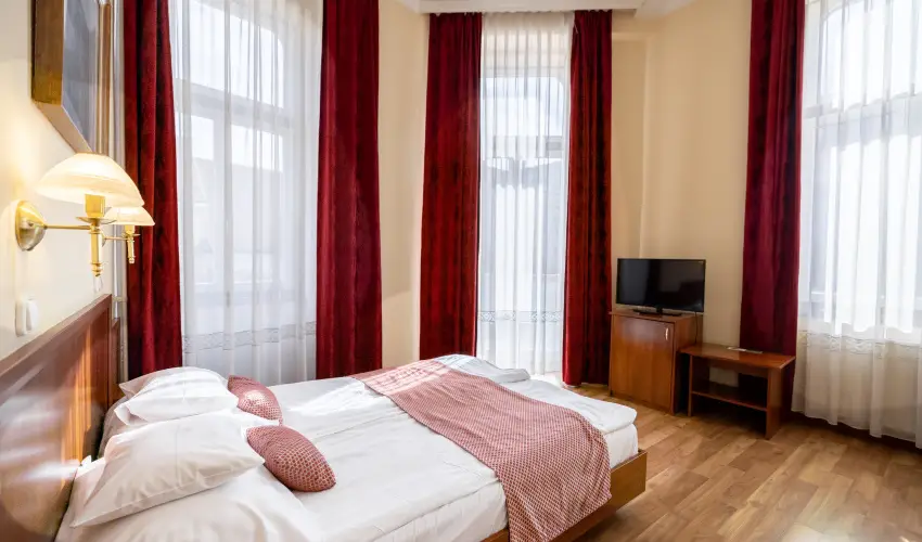 Hotel Pannonia Miskolc - Okt�ber 23.