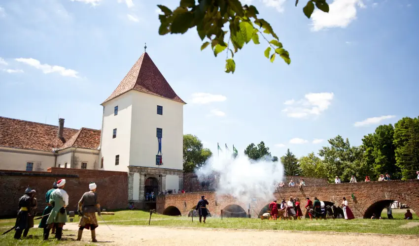 Park Inn by Radisson Srvr Resort & Spa Srvr - Oktber 23. (min. 3 j)