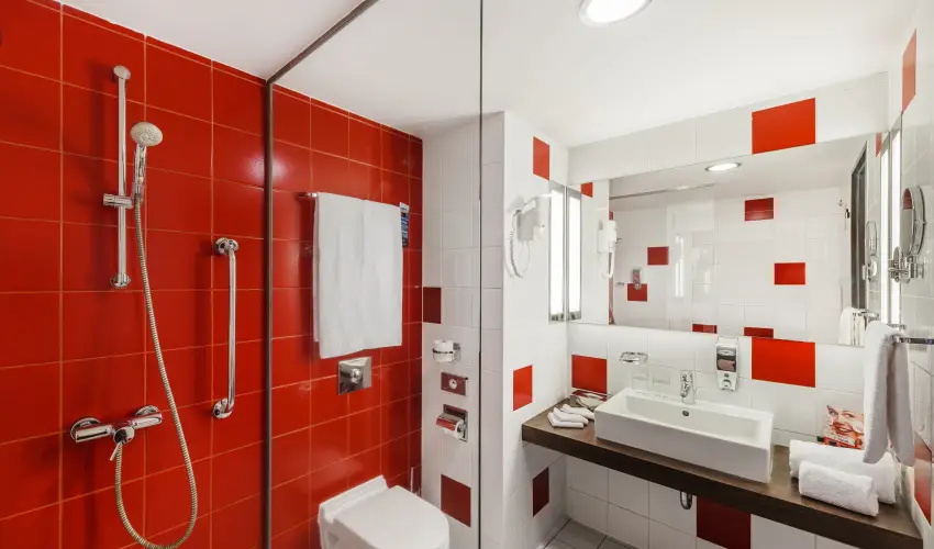 Park Inn by Radisson Srvr Resort & Spa Srvr - Oktber 23. (min. 3 j)