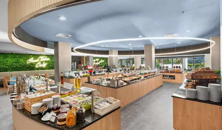 Park Inn by Radisson S�rv�r Resort & Spa S�rv�r - Okt�ber 23. (min. 3 �j)