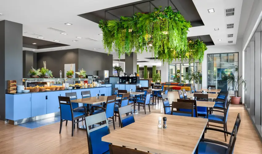 Park Inn by Radisson S�rv�r Resort & Spa S�rv�r - Okt�ber 23. (min. 3 �j)