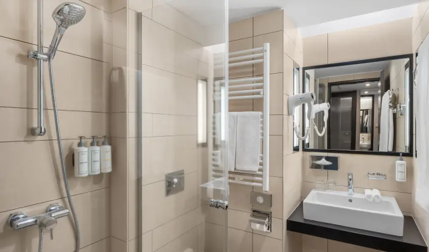 Park Inn by Radisson S�rv�r Resort & Spa S�rv�r - Okt�ber 23. (min. 3 �j)