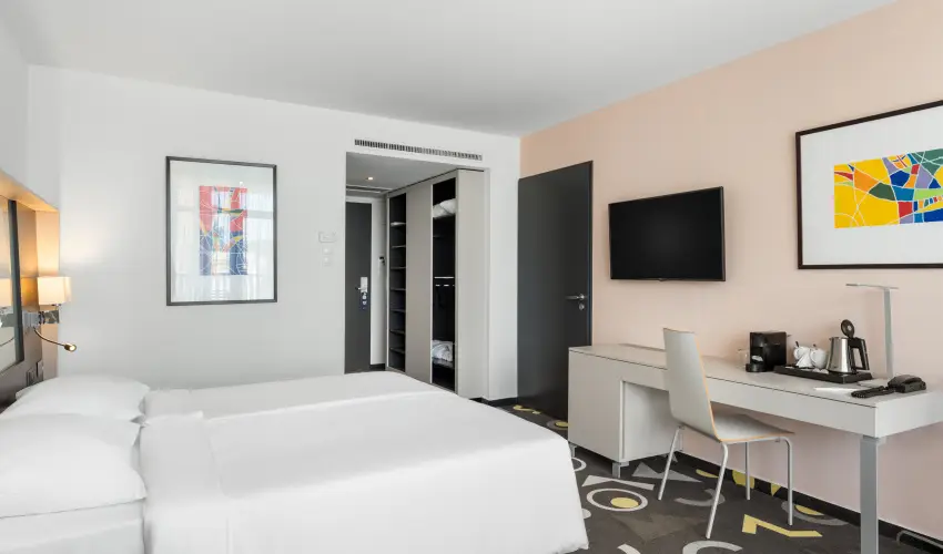 Park Inn by Radisson S�rv�r Resort & Spa S�rv�r - Okt�ber 23. (min. 3 �j)