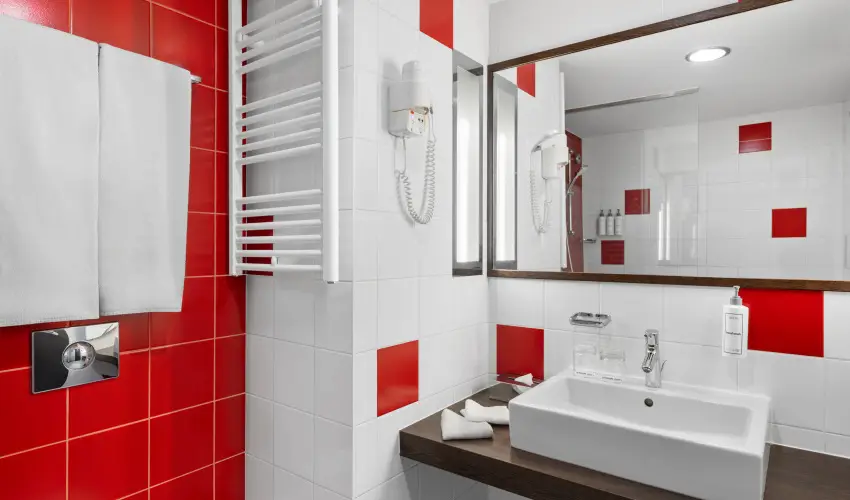 Park Inn by Radisson S�rv�r Resort & Spa S�rv�r - Okt�ber 23. (min. 3 �j)