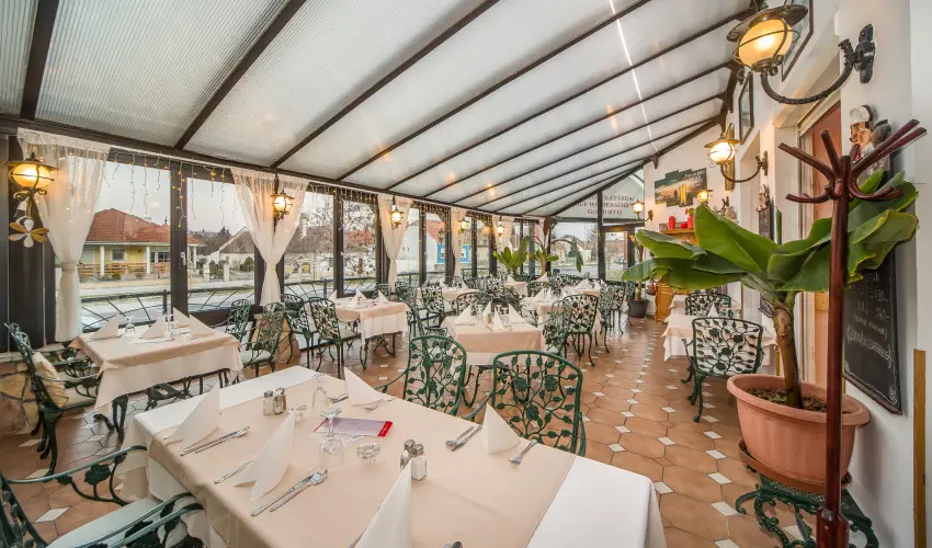 Hotel Piroska Bük, Bükfürdő - Október 23. (min. 3 éj)