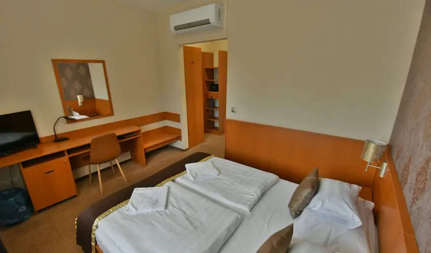 Hotel Platn Szkesfehrvr Szkesfehrvr - Oktber 23.