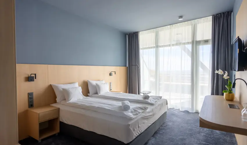 Hotel Princeps S�toralja�jhely - Okt�ber 23.