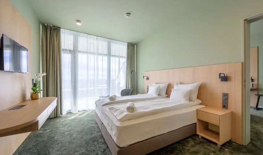 Hotel Princeps S�toralja�jhely - Okt�ber 23.