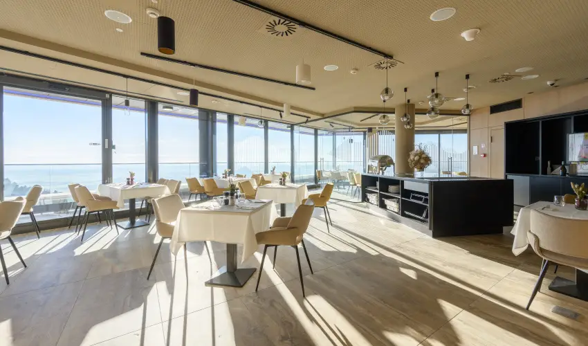 Hotel Princeps S�toralja�jhely - Okt�ber 23.