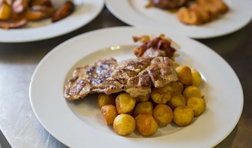 Rvsz Hotel, tterem & Rosa Spa Gyr - Oktber 23. 