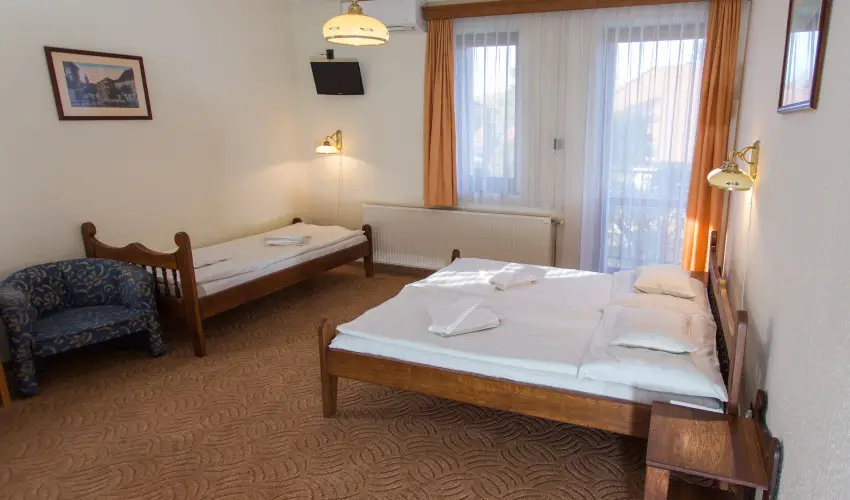 Rvsz Hotel, tterem & Rosa Spa Gyr - Oktber 23. 