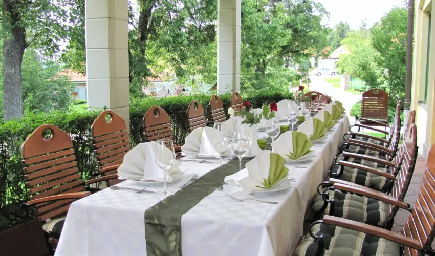 Hotel Szpalma Porva-Szpalmapuszta - Oktber 23.