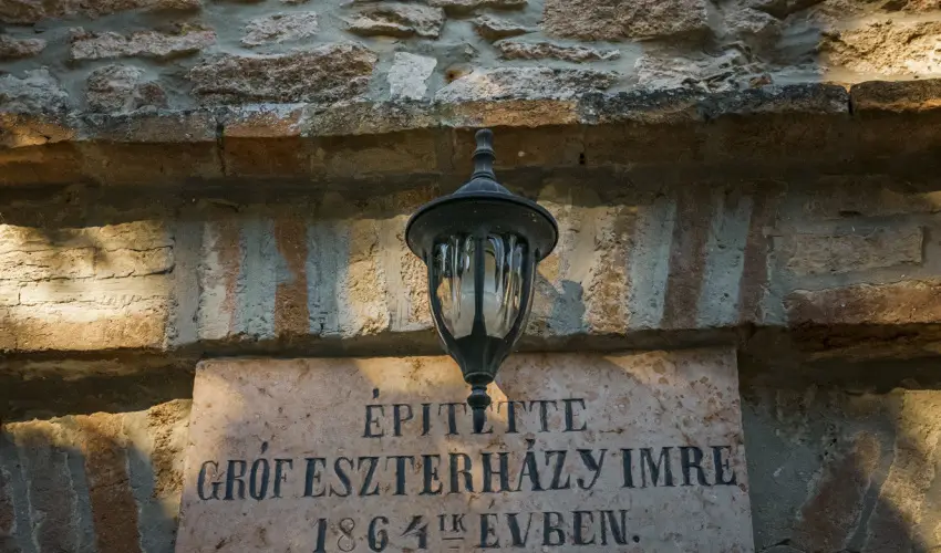 Hotel Sz�palma Porva-Sz�palmapuszta - Okt�ber 23.