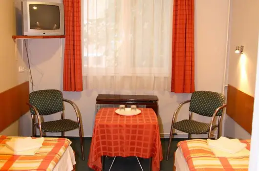 Hotel Touring - Oktber 23.