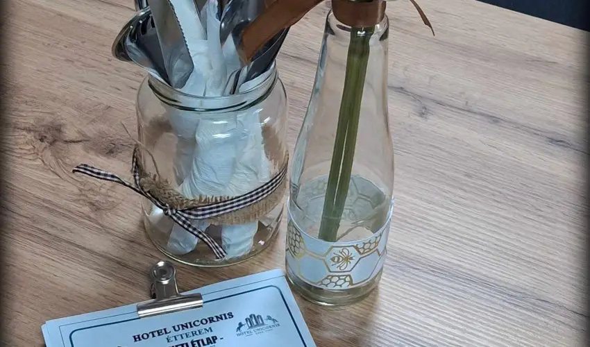 Hotel Unicornis Eger - Okt�ber 23.