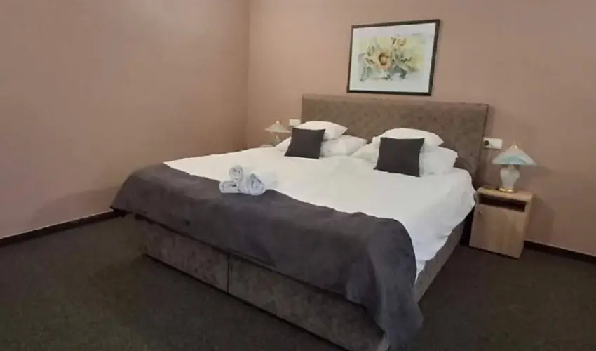 Hotel Unicornis Eger - Okt�ber 23.