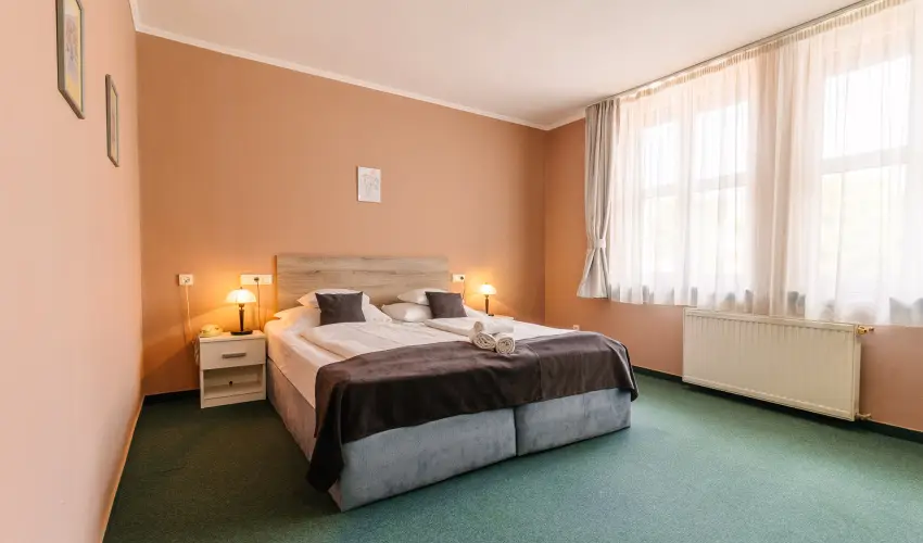 Hotel Unicornis Eger - Okt�ber 23.
