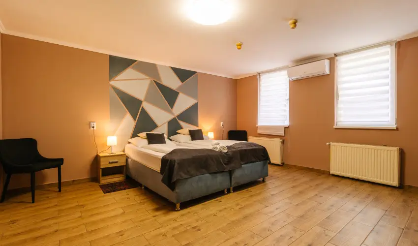 Hotel Unicornis Eger - Okt�ber 23.