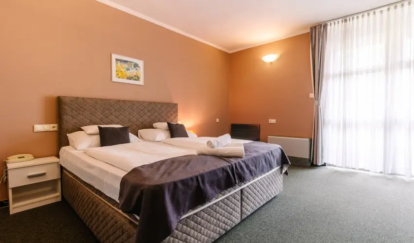 Hotel Unicornis Eger - Okt�ber 23.