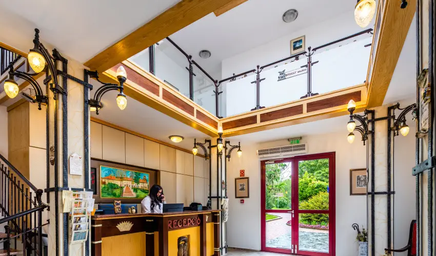 Hotel Vécsecity Hernádvécse - Október 23.