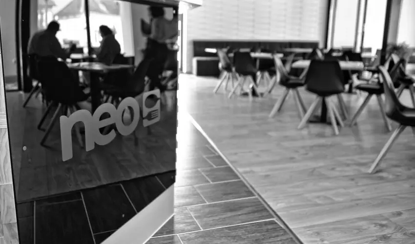 Hotel Vikt�ria S�rv�r - Okt�ber 23. (min. 2 �j)